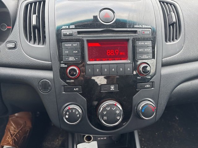 Used 2010 Kia Forte Koup EX image 10