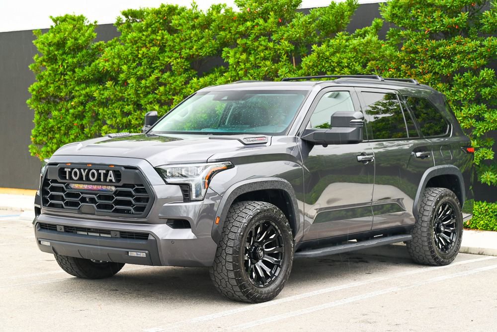 Used 2023 Toyota Sequoia TRD Pro AWD/4WD video 1