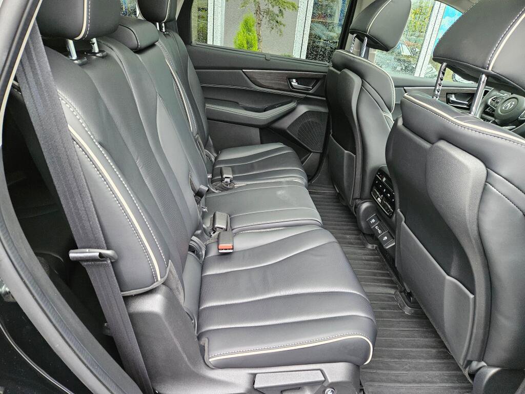 Certified 2023 Acura MDX SH-AWD w/ Advance Package image 13