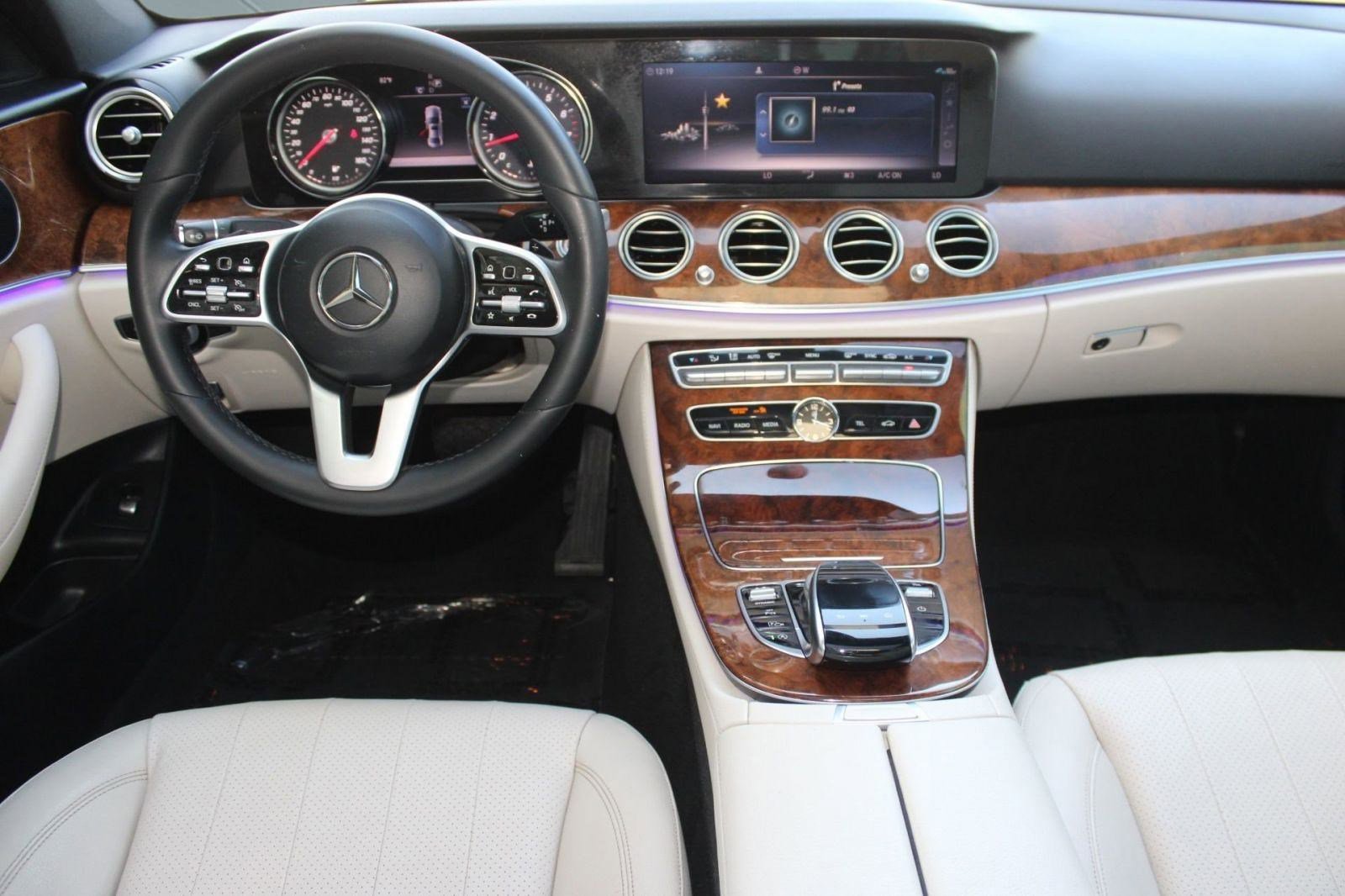 Used 2019 Mercedes-Benz E 300 image 27