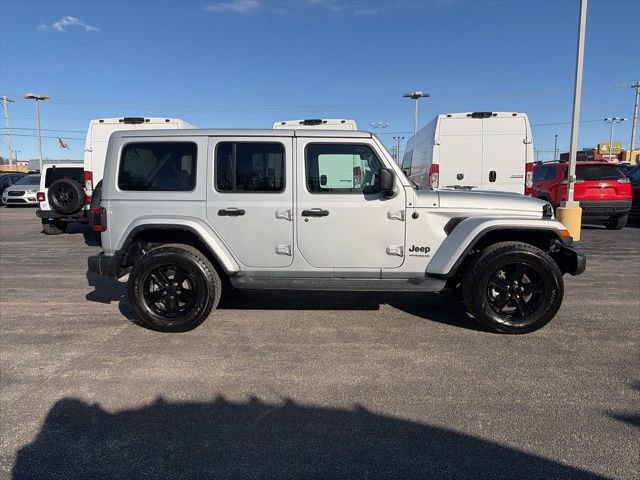 Used 2022 Jeep Wrangler Unlimited Sahara AWD/4WD image 6