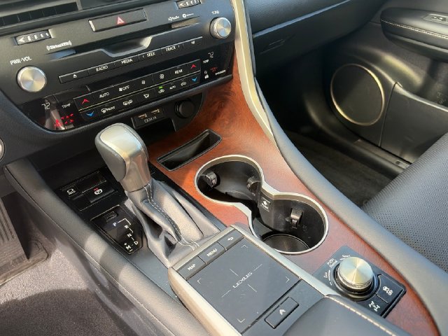 Certified 2020 Lexus RX 350L Premium w/ Premium Package AWD/4WD image 21