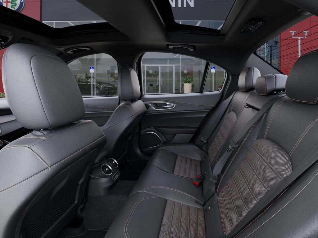New 2025 Alfa Romeo Giulia w/ Driving Assist Package image 23