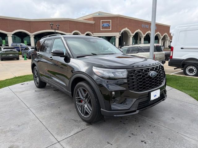 Used 2025 Ford Explorer ST-Line w/ ST-Line Street Pack