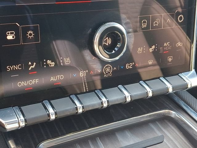 Used 2025 GMC Sierra EV Denali AWD/4WD image 15