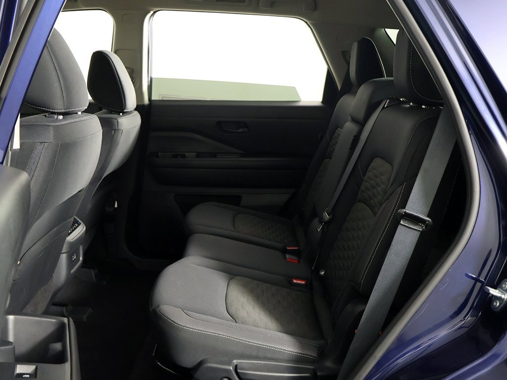 Used 2024 Nissan Pathfinder SV image 29