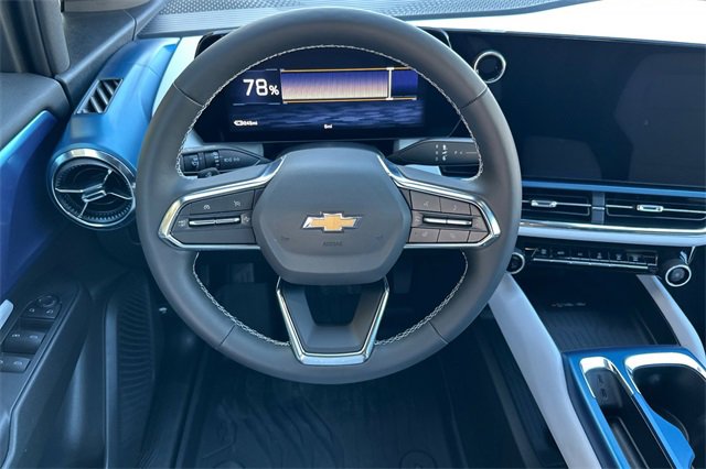 New 2026 Chevrolet Equinox EV LT image 19