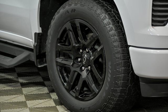 Used 2023 Chevrolet Silverado 1500 RST w/ Z71 Off-Road Package image 3