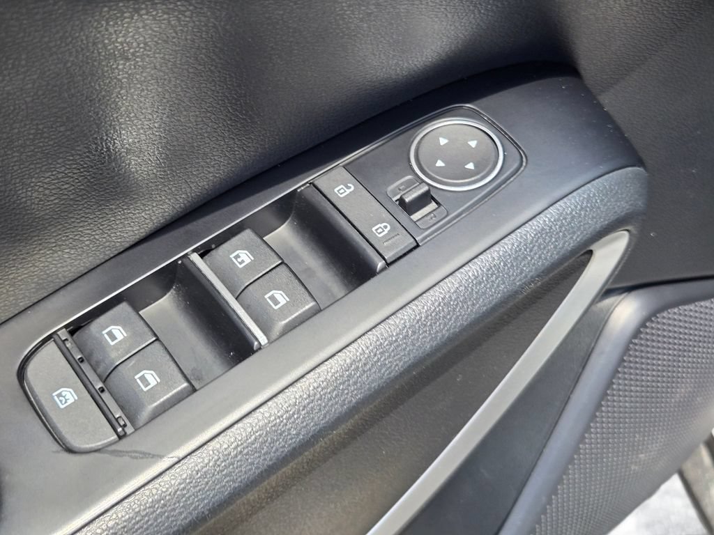 Certified 2023 Kia Soul S FWD image 15
