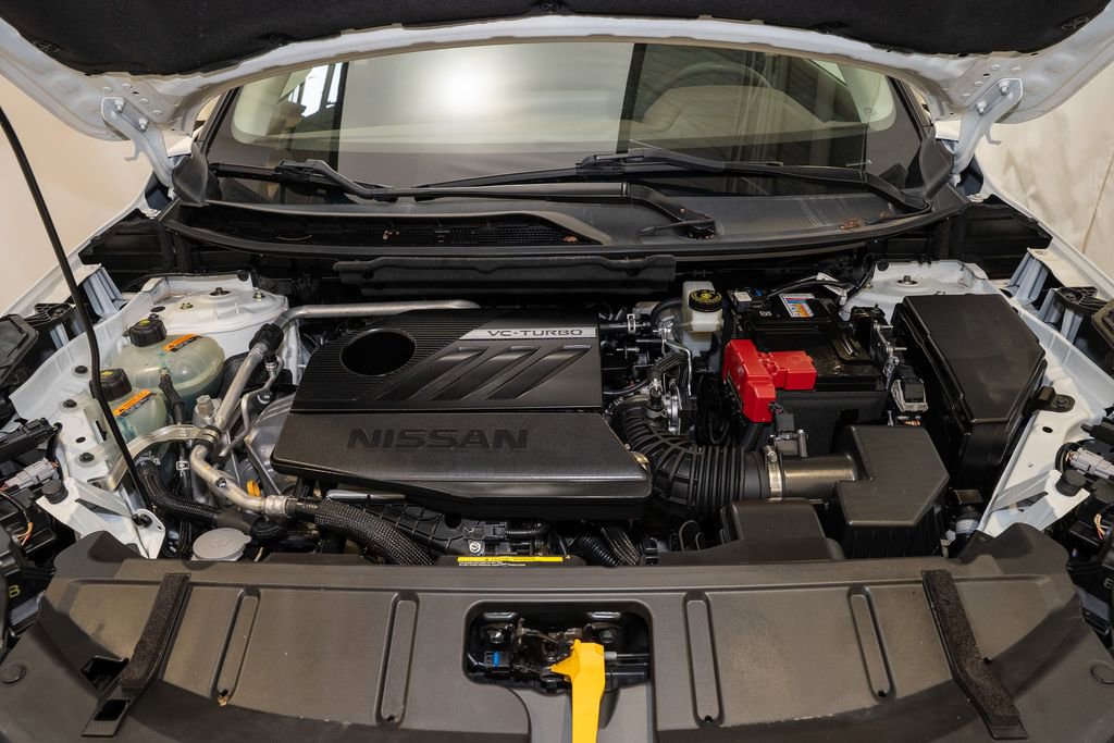 Used 2023 Nissan Rogue SV image 18