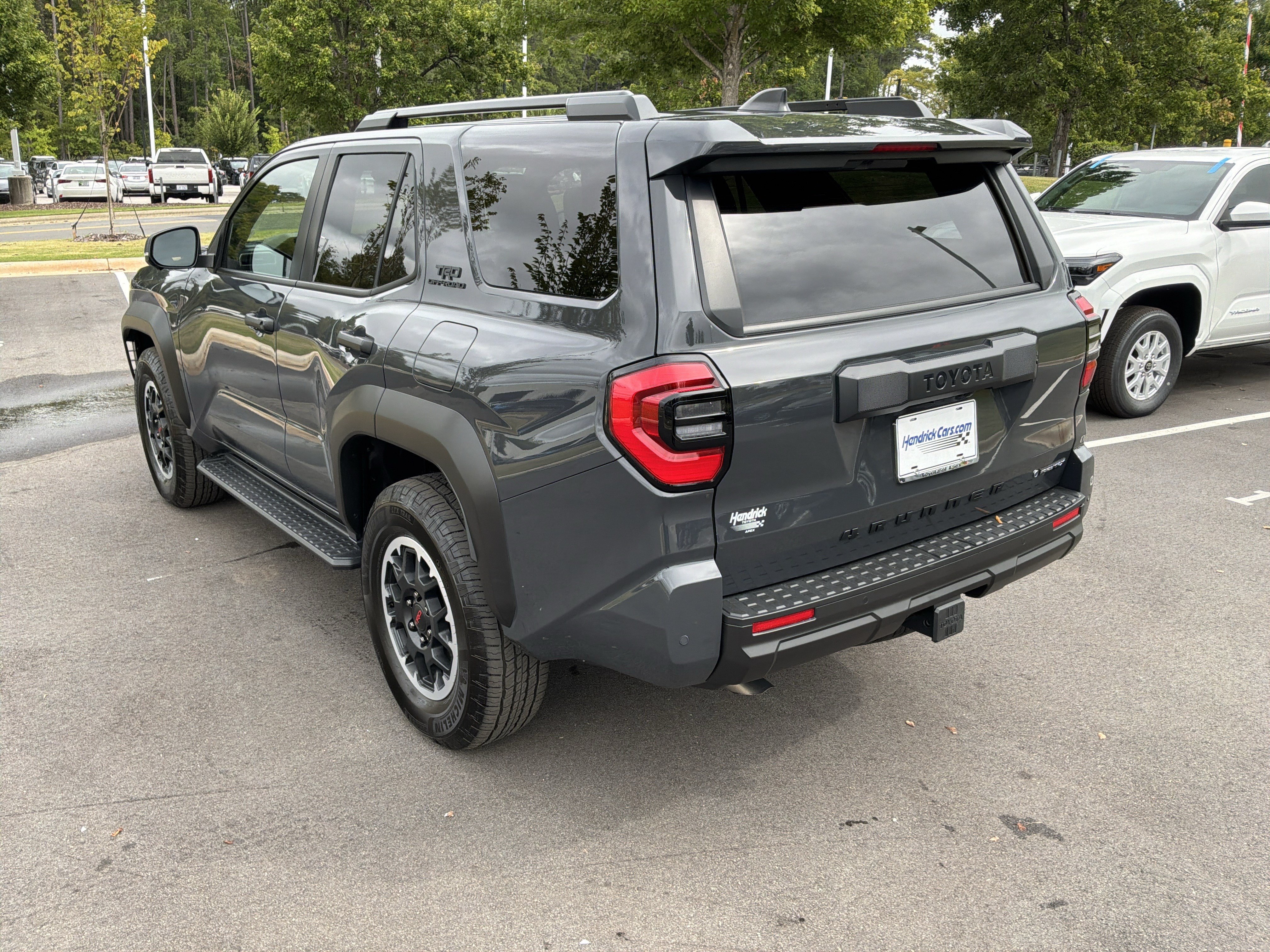 Used 2025 Toyota 4Runner TRD Off-Road Premium AWD/4WD image 8
