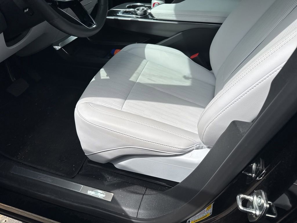 Certified 2026 Cadillac Lyriq Sport image 14