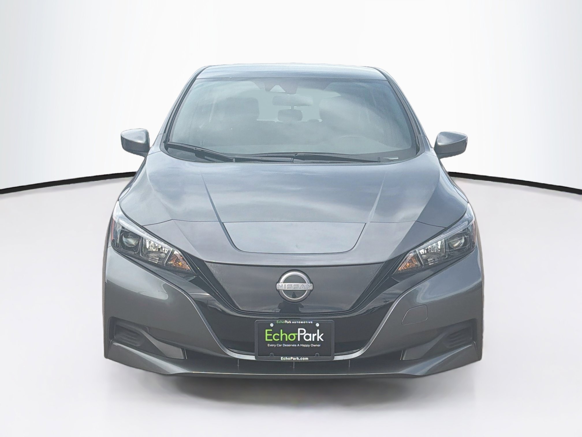 Used 2025 Nissan Leaf S FWD image 2