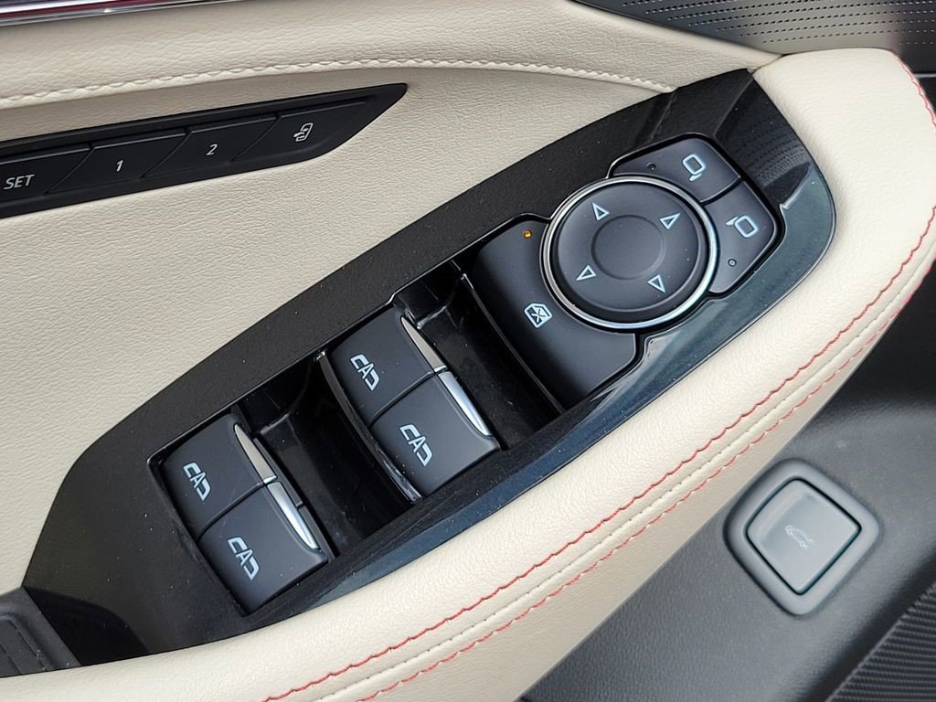 Certified 2025 Cadillac CT5 V AWD/4WD image 15