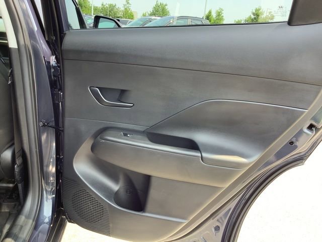 Used 2025 Hyundai Kona SEL image 24