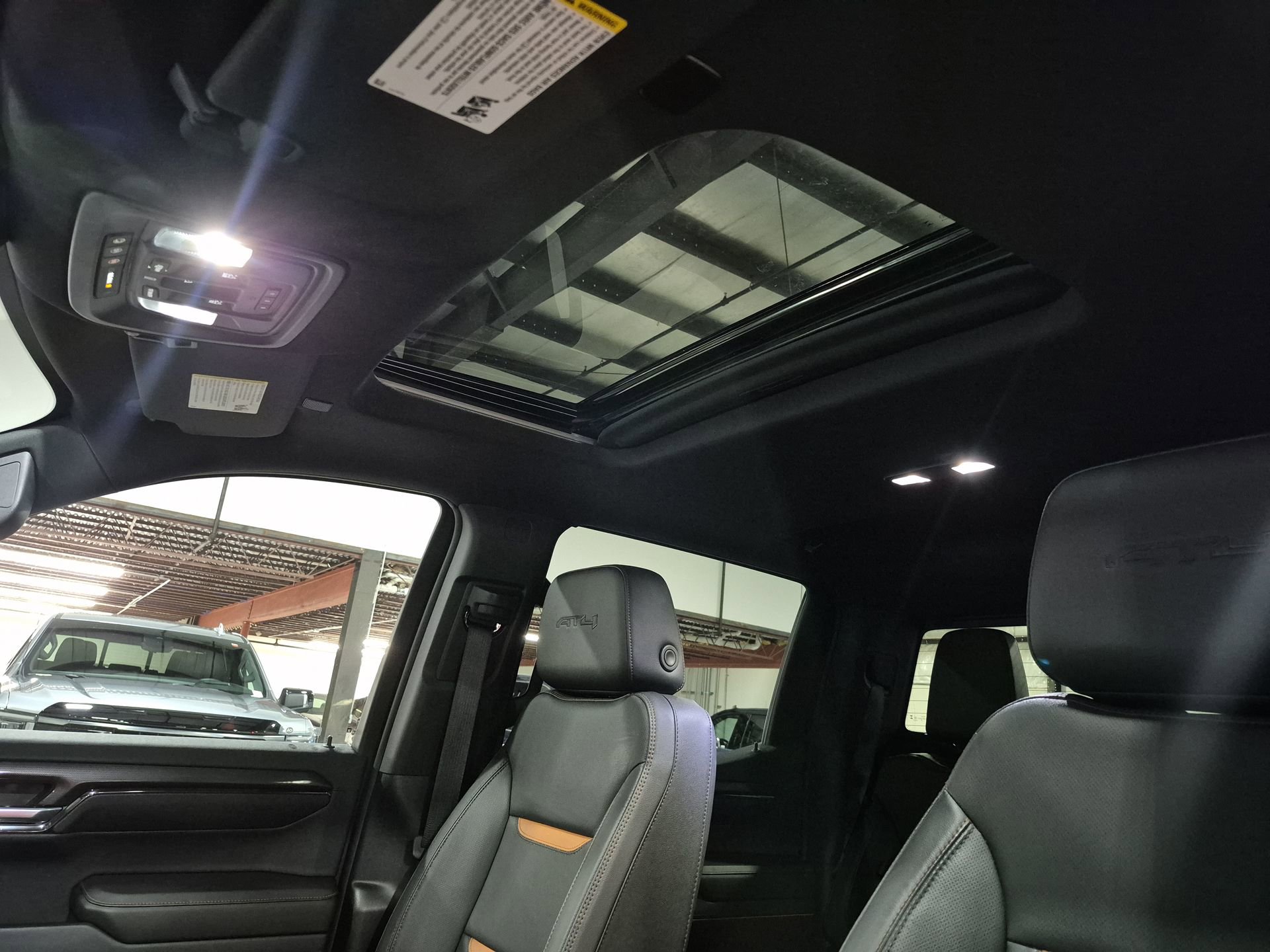 Certified 2024 GMC Sierra 1500 AT4 w/ Technology Package AWD/4WD image 20