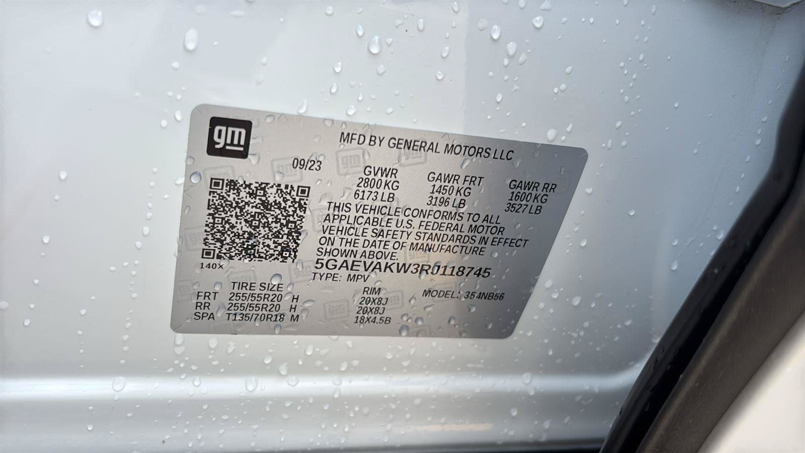 Certified 2024 Buick Enclave Essence w/ Sport Touring Edition AWD/4WD image 13