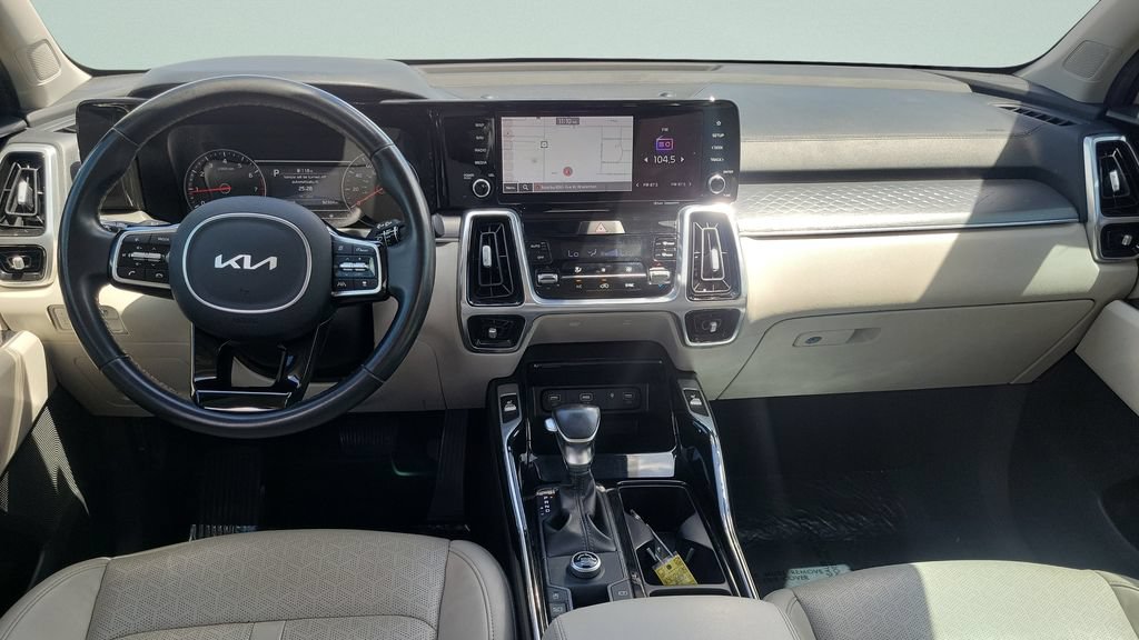Used 2022 Kia Sorento SX FWD image 11
