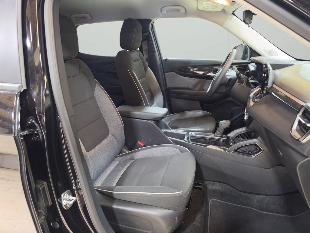 Used 2026 Chevrolet TrailBlazer LT AWD/4WD image 12
