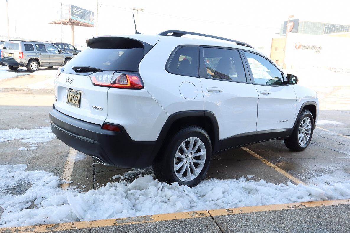 Used 2022 Jeep Cherokee Latitude Lux image 5