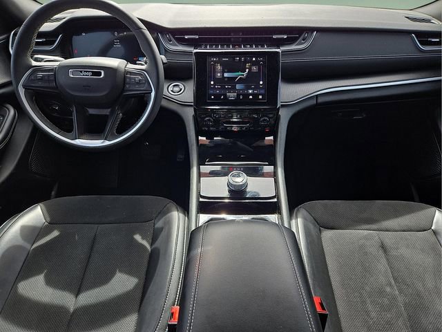 Used 2023 Jeep Grand Cherokee Altitude image 18