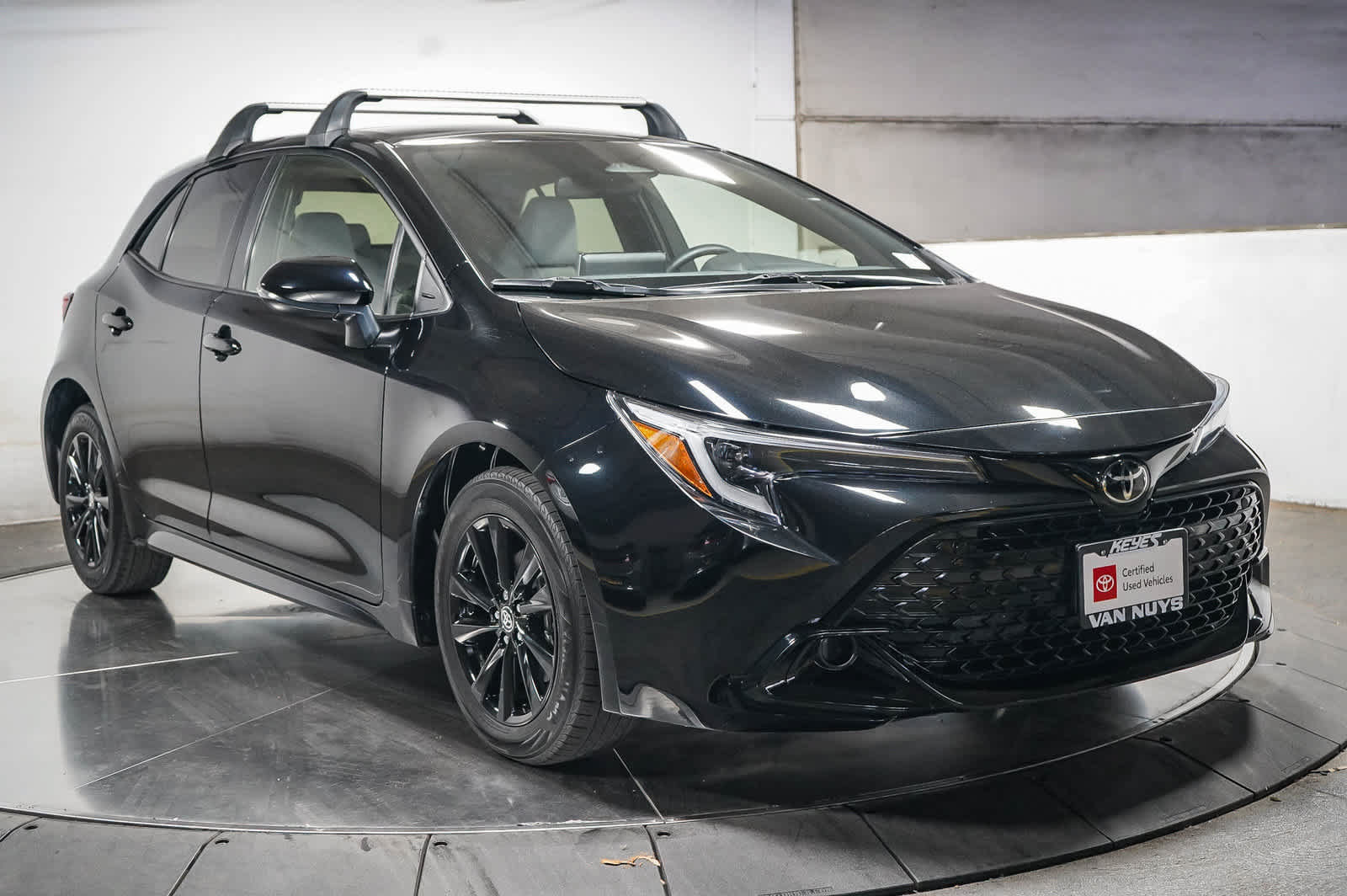 Certified 2023 Toyota Corolla SE w/ SE Premium Package FWD image 4