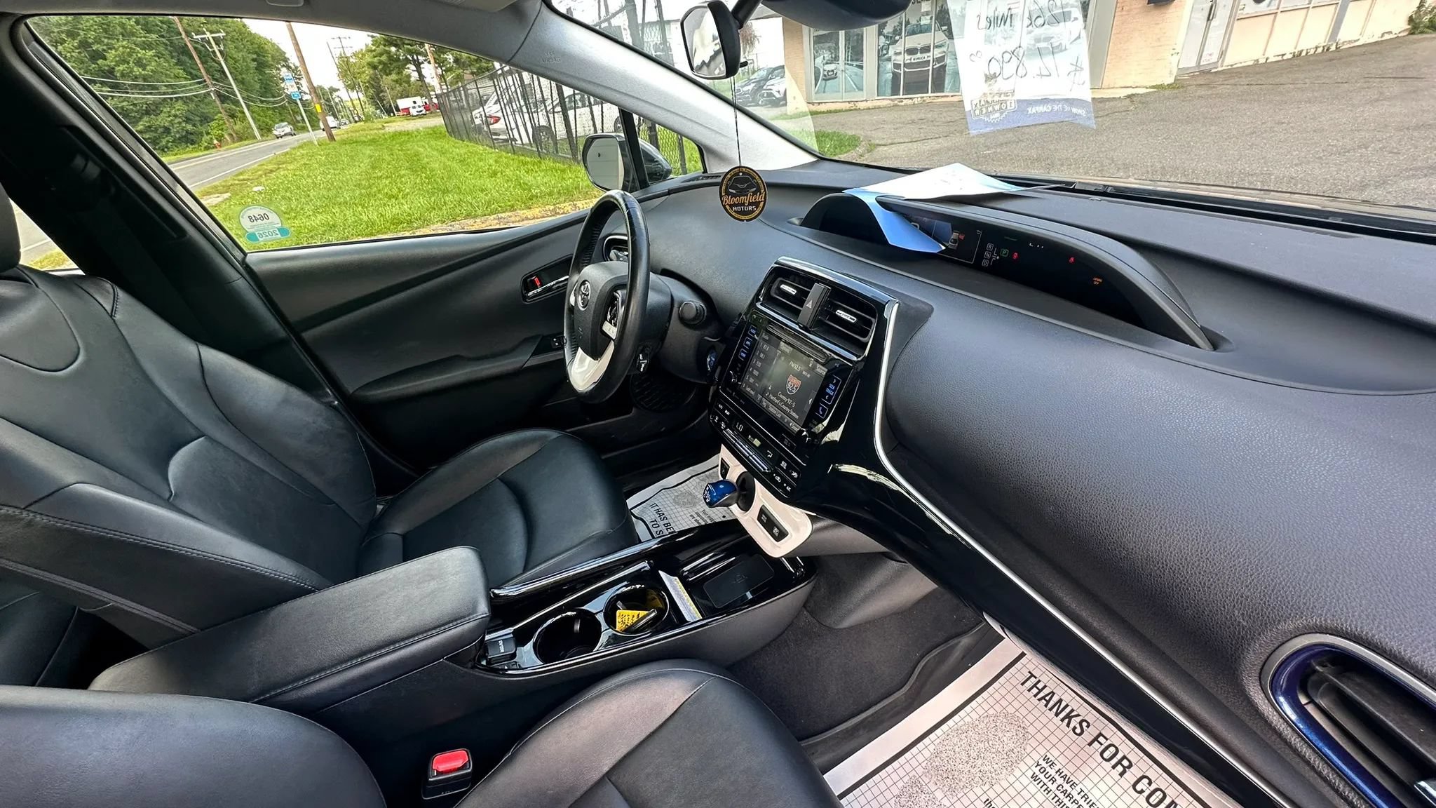 Used 2017 Toyota Prius Three Touring FWD image 30