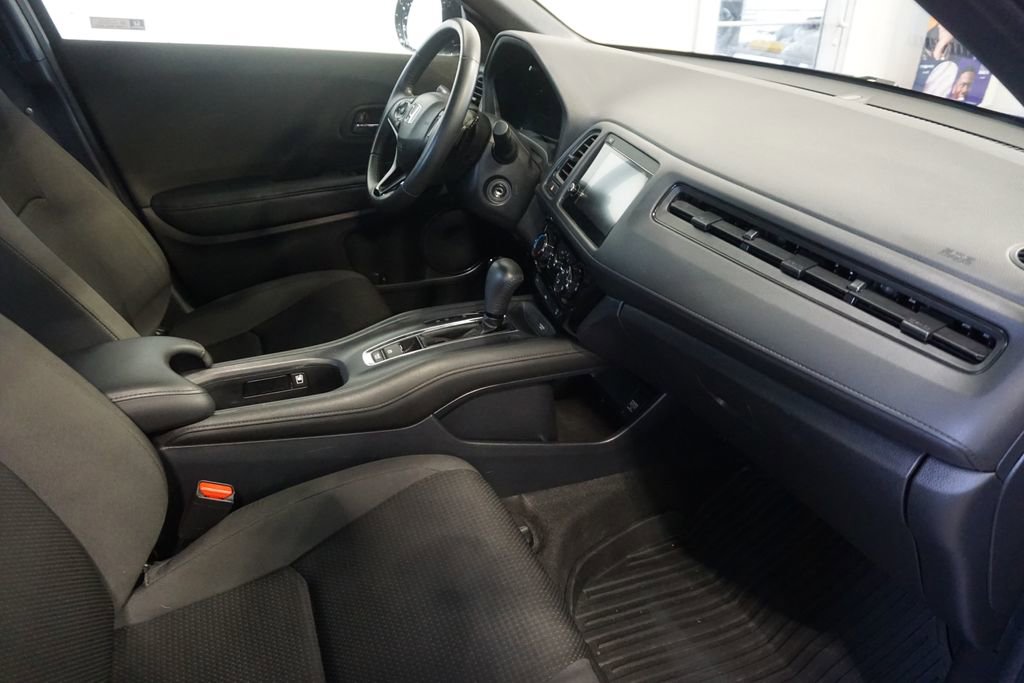 Used 2019 Honda HR-V Sport image 19