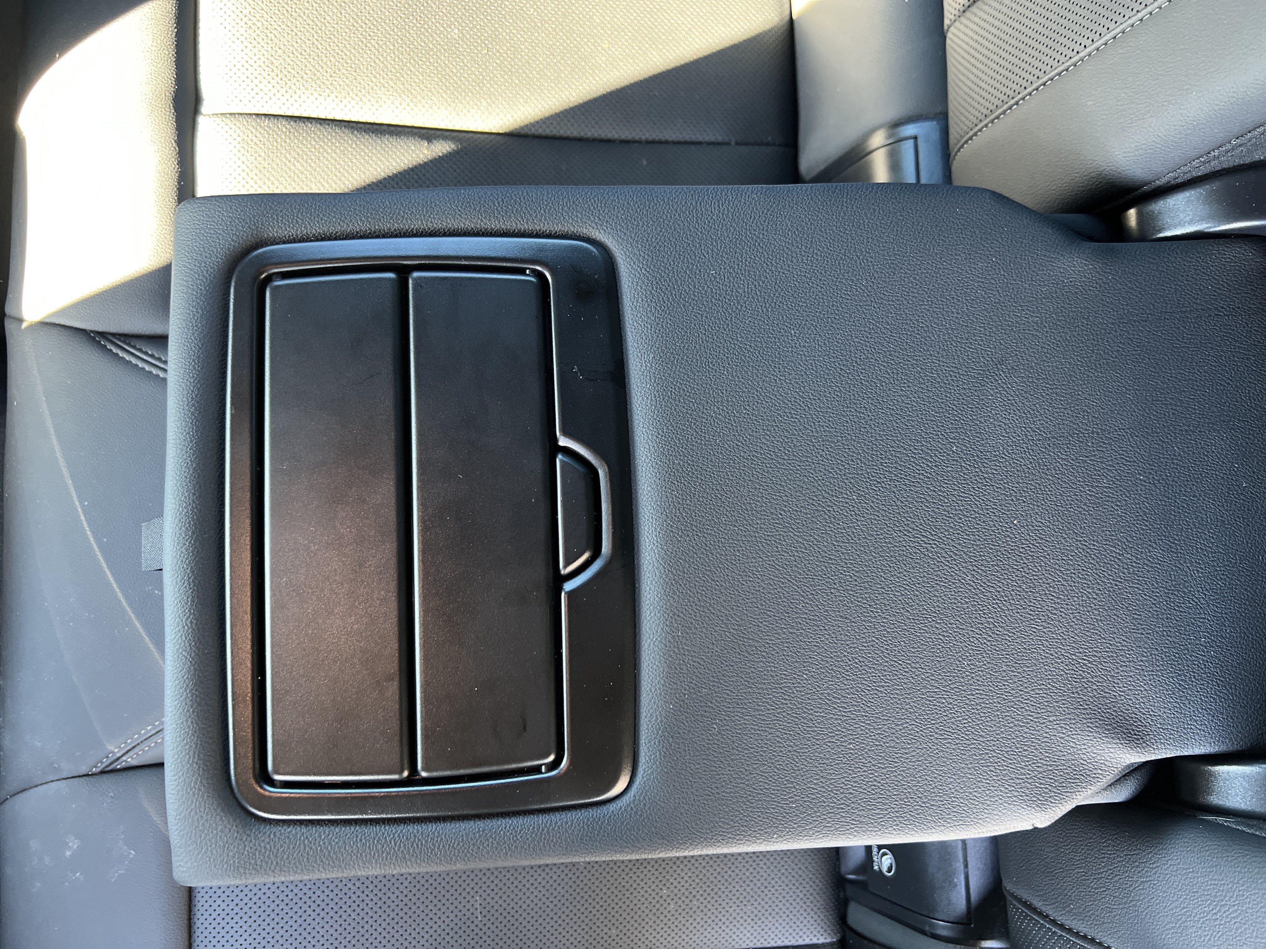 Certified 2024 BMW i4 eDrive40 w/ Premium Package RWD image 40