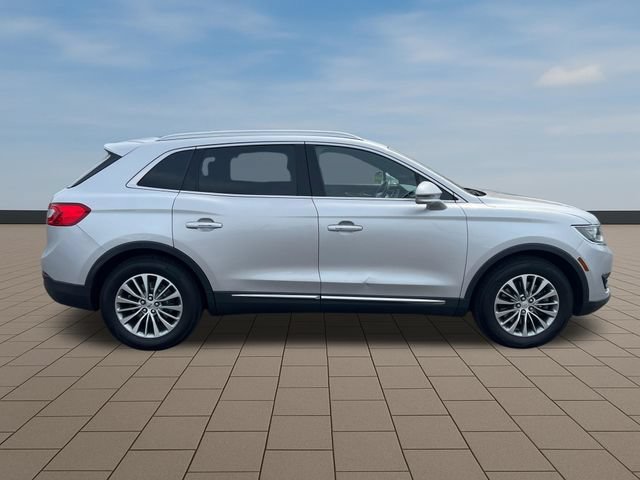Used 2016 Lincoln MKX Select w/ Select Plus Package FWD image 8