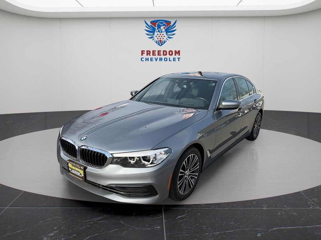 Used 2020 BMW 530i xDrive w/ Premium Package image 1