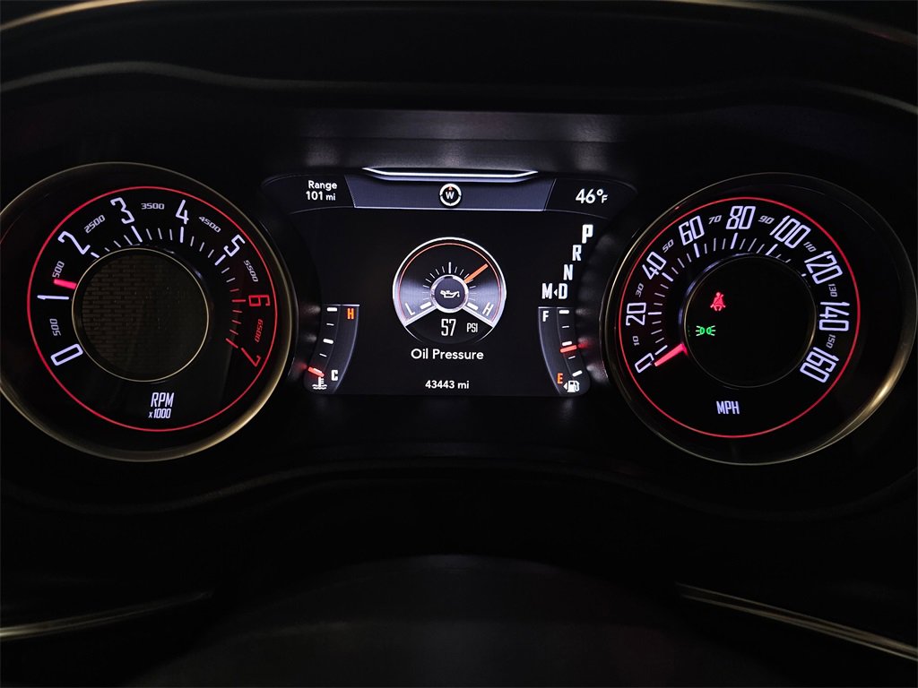 Used 2015 Dodge Challenger R/T Plus image 24