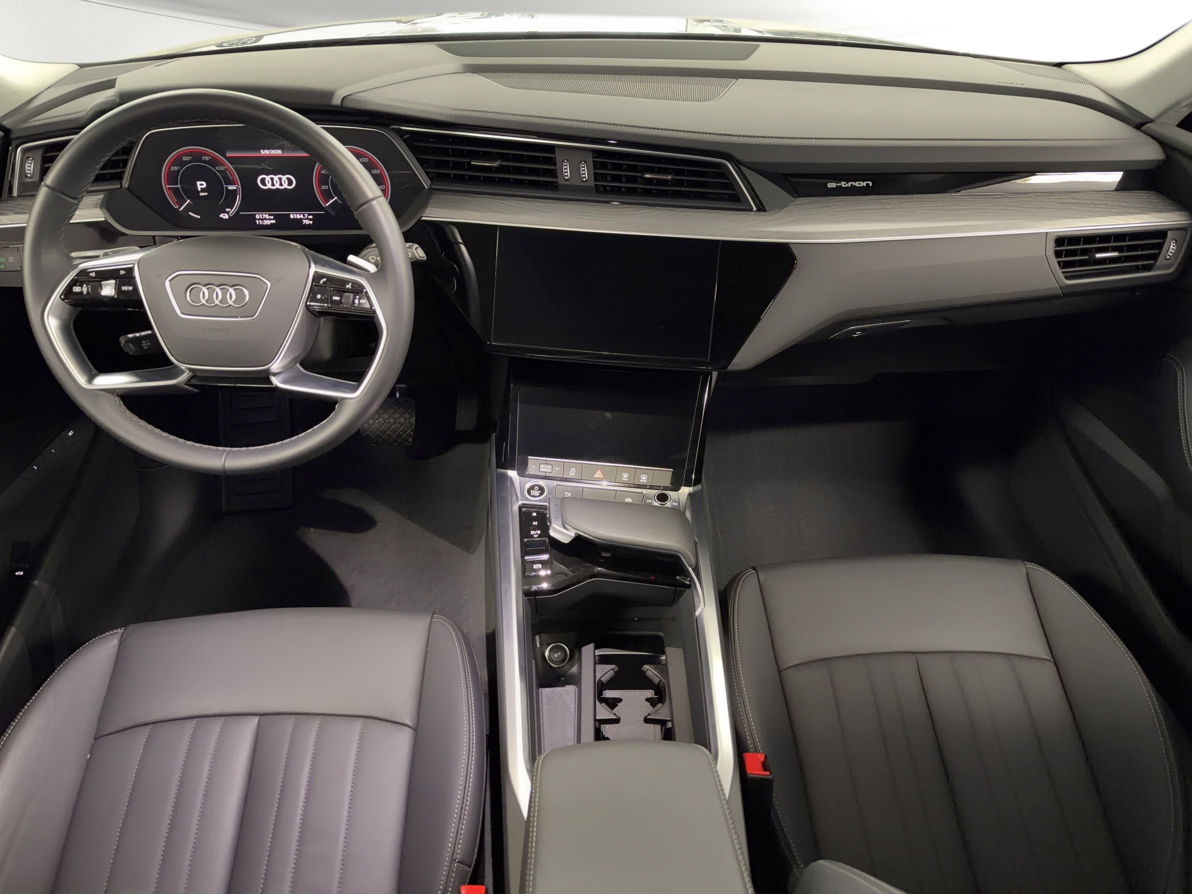 Used 2024 Audi Q8 e-tron Premium AWD/4WD image 19