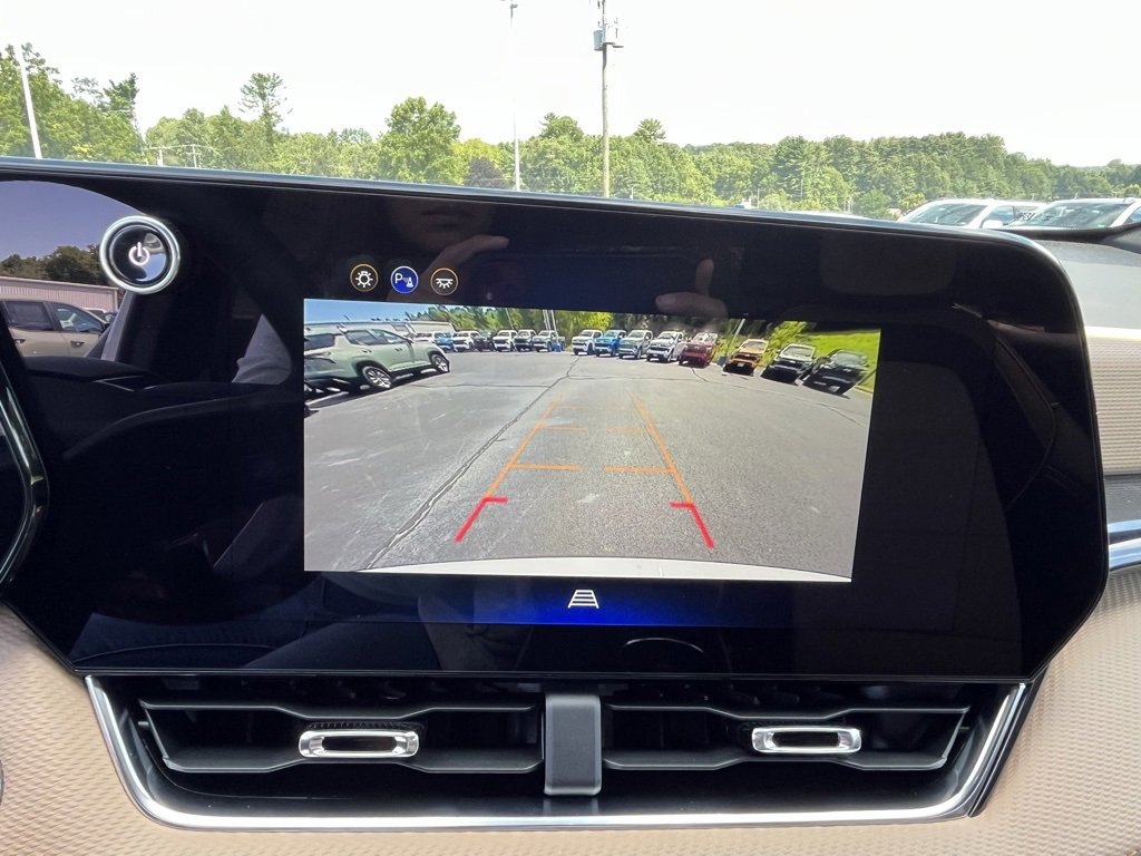 New 2026 Chevrolet Equinox ACTIV w/ Convenience Package III image 7