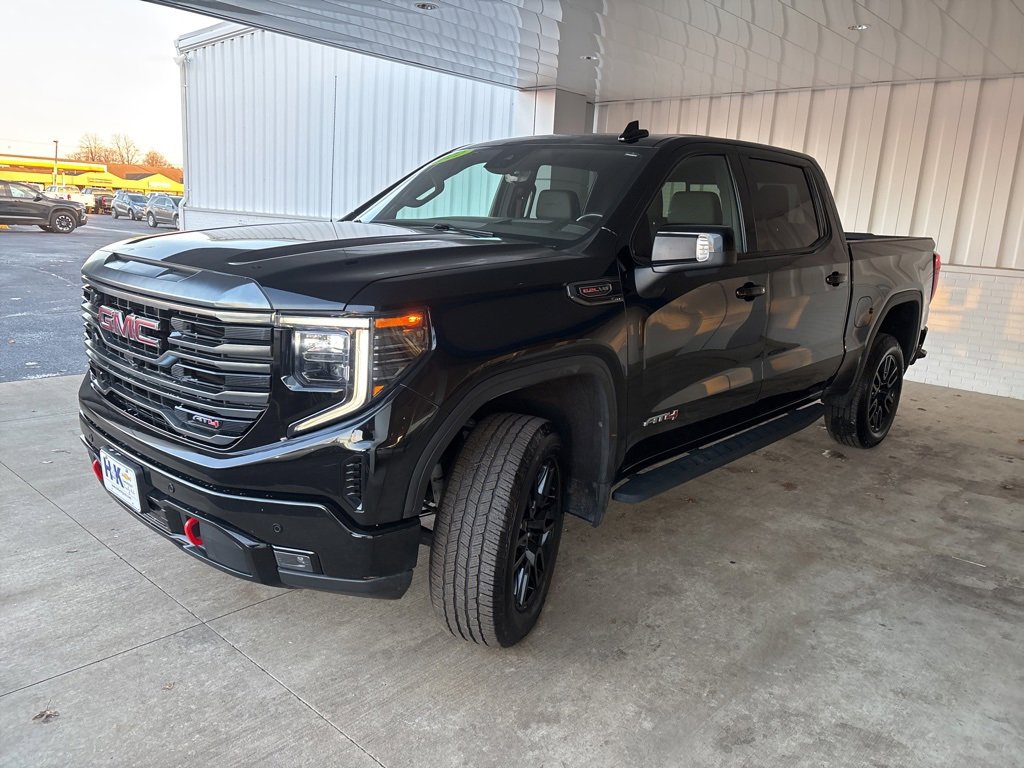 Used 2022 GMC Sierra 1500 AT4 w/ AT4 Premium Package image 3