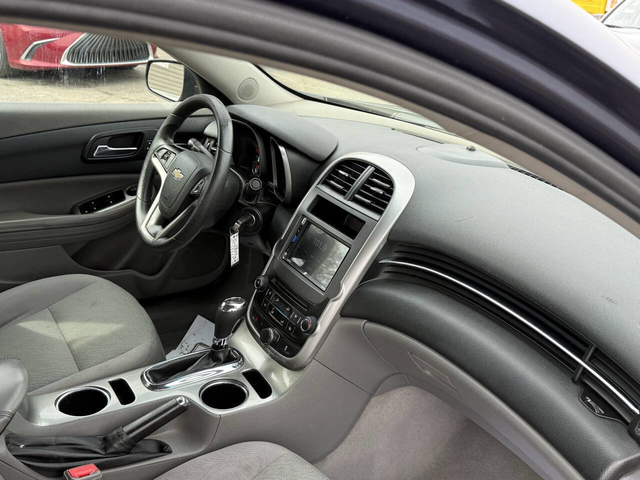 Used 2015 Chevrolet Malibu LS FWD image 11