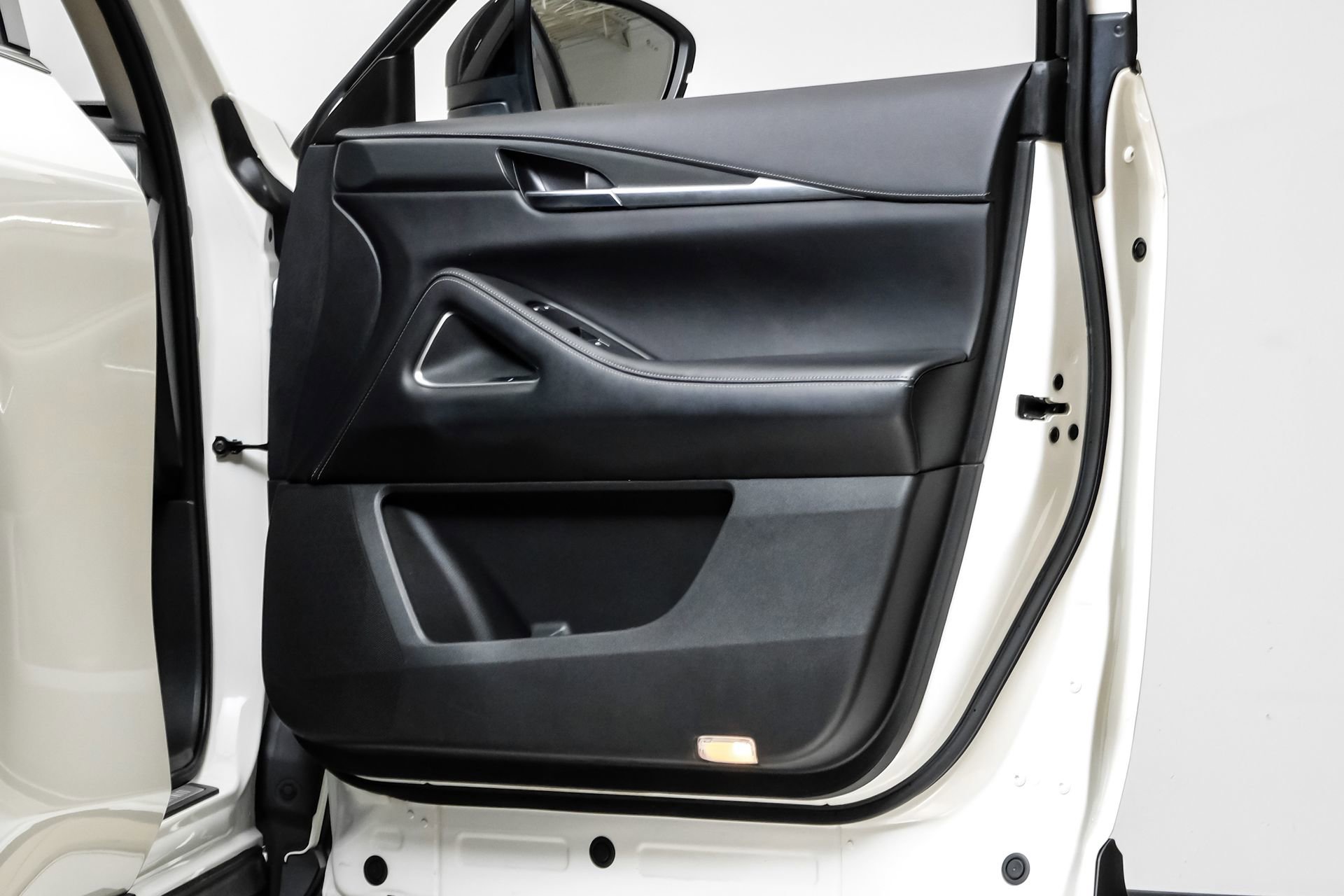 Used 2023 INFINITI QX60 Luxe w/ Vision Package image 50