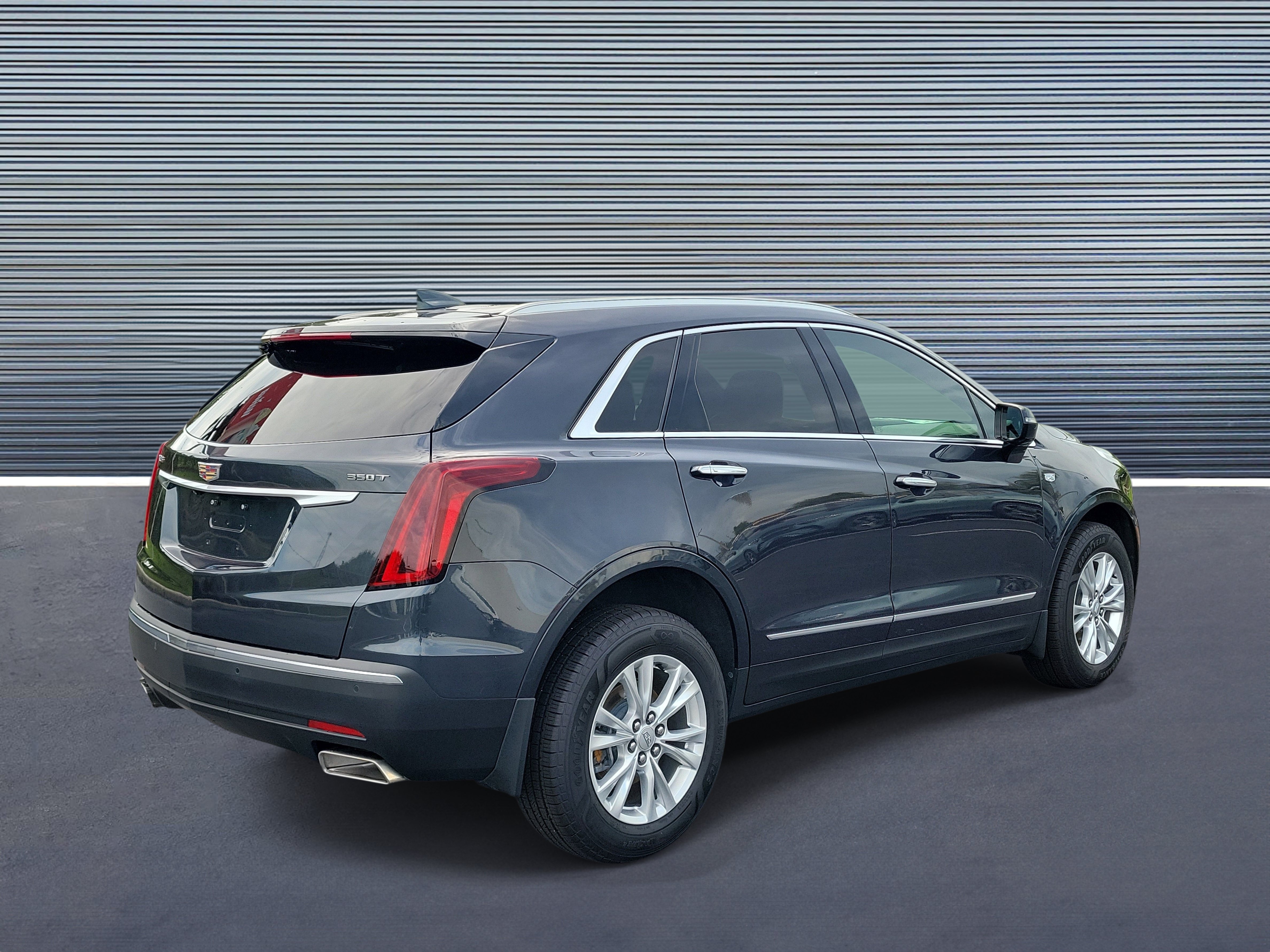 Used 2022 Cadillac XT5 Luxury FWD image 3