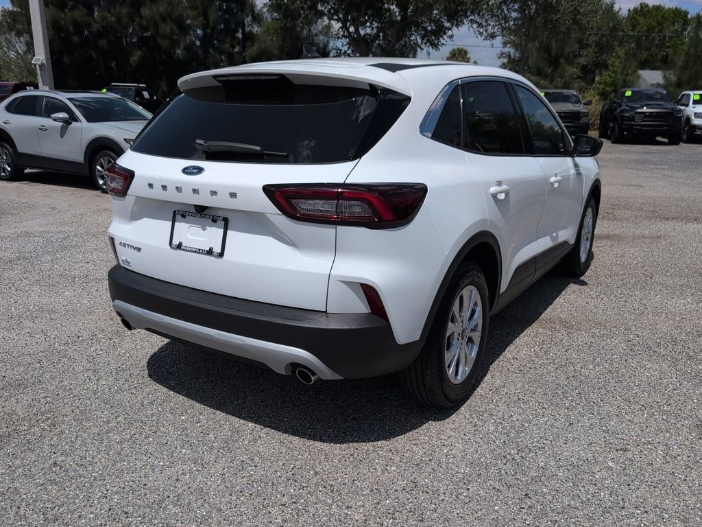 Certified 2023 Ford Escape Active image 3