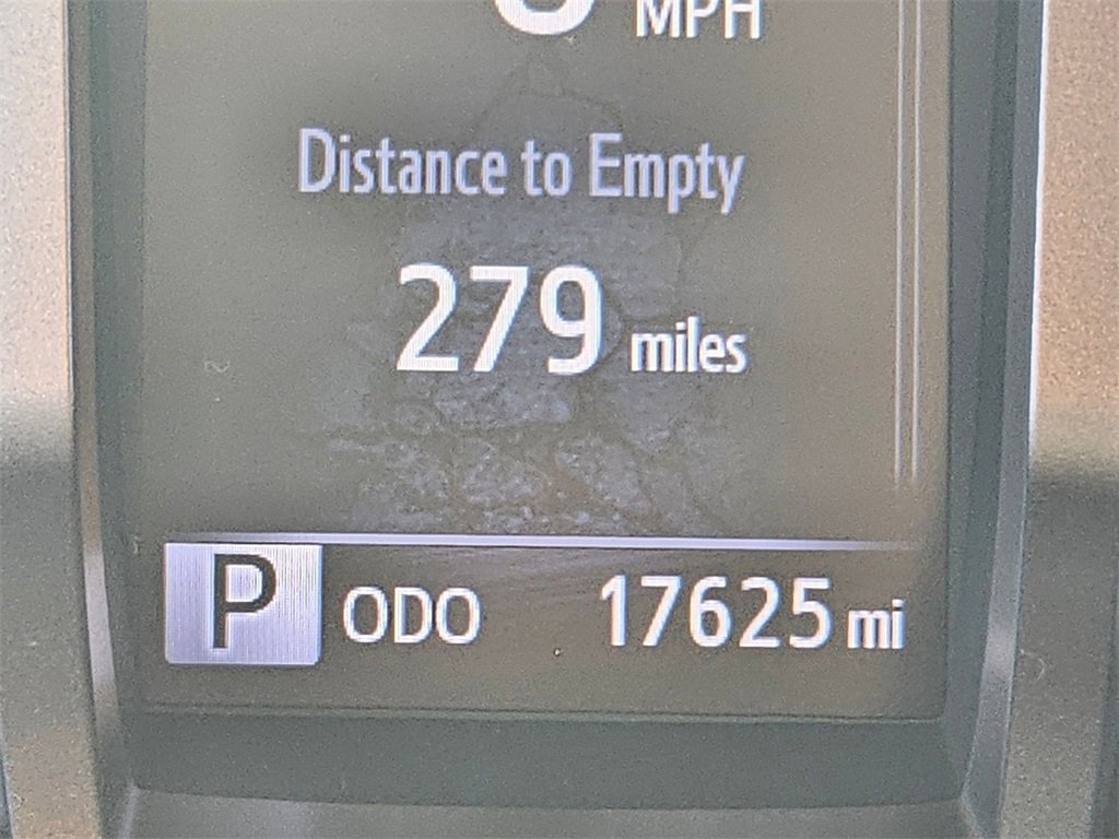 Used 2022 Toyota Tacoma SR5 image 24