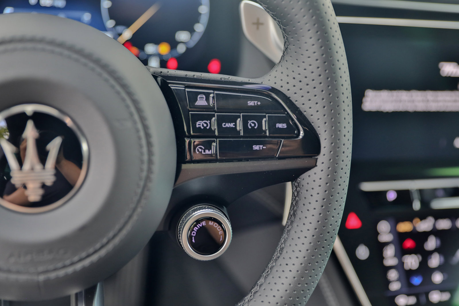 New 2024 Maserati Grecale GT image 21