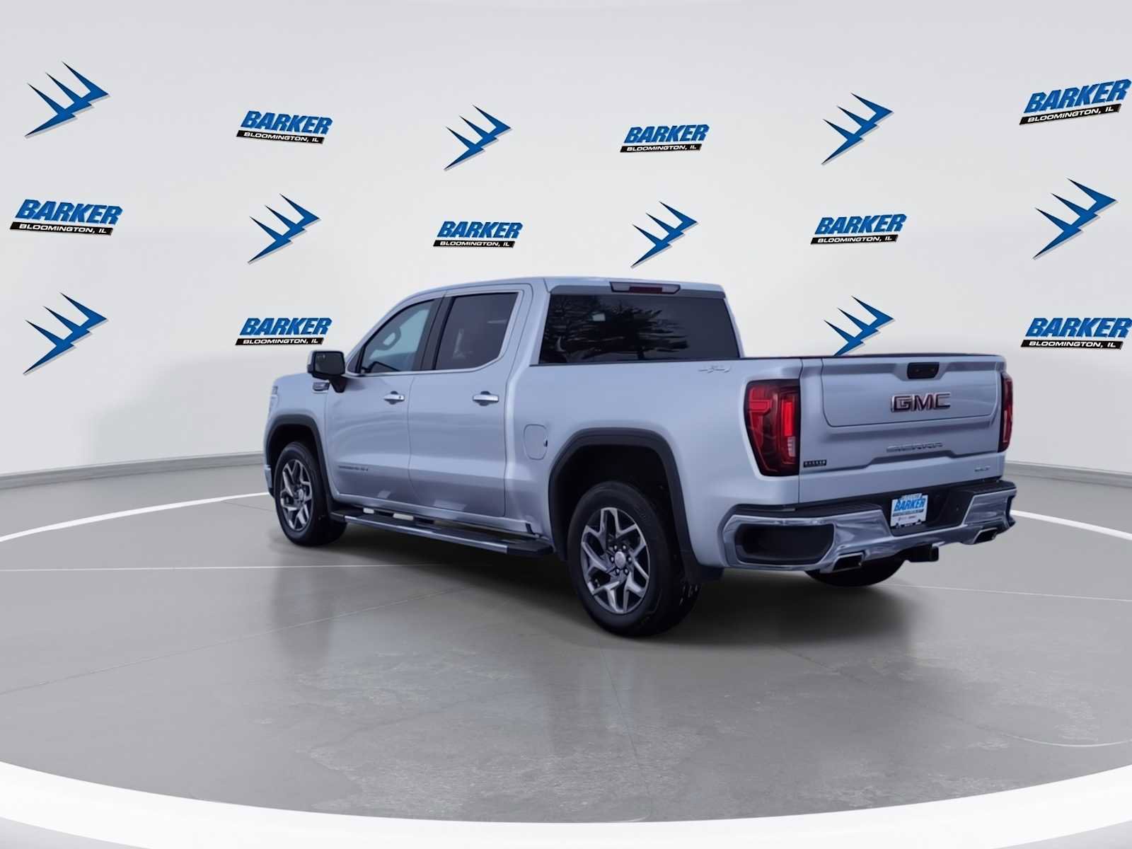 Used 2022 GMC Sierra 1500 SLT w/ SLT Premium Package image 7
