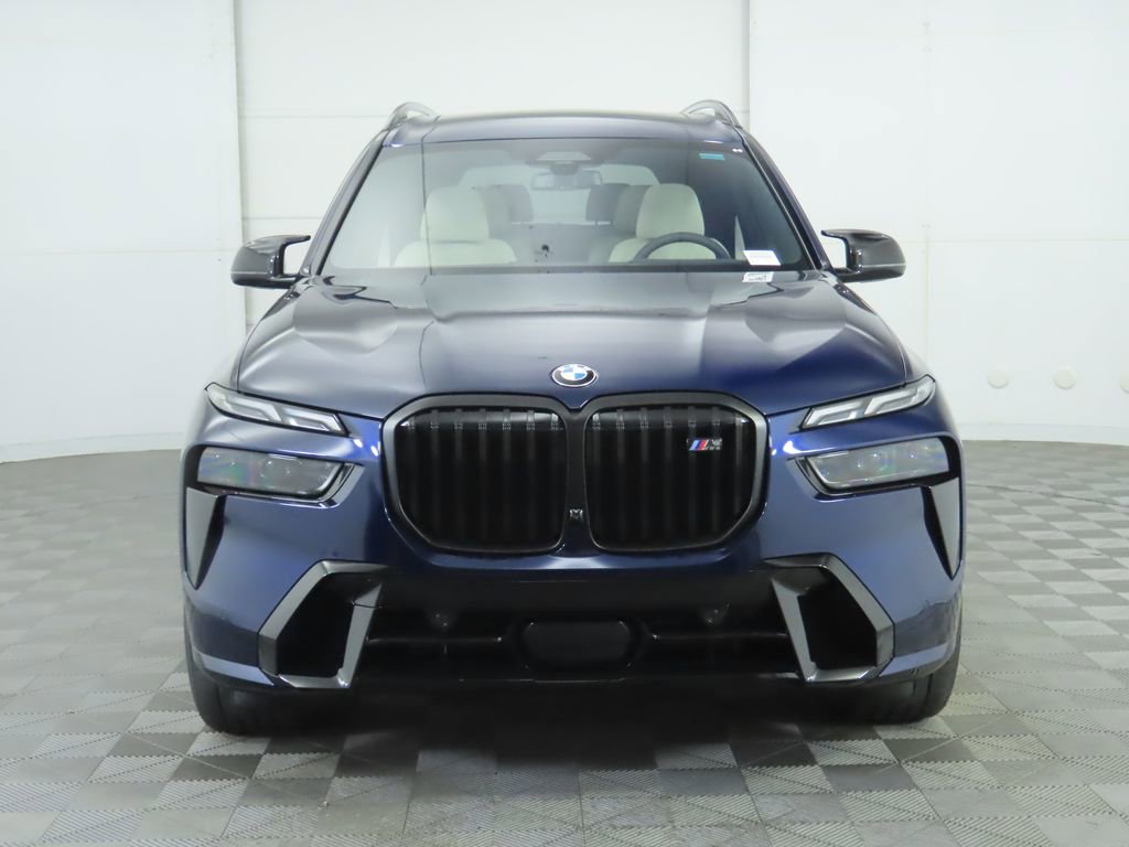 New 2026 BMW X7 M60i image 2