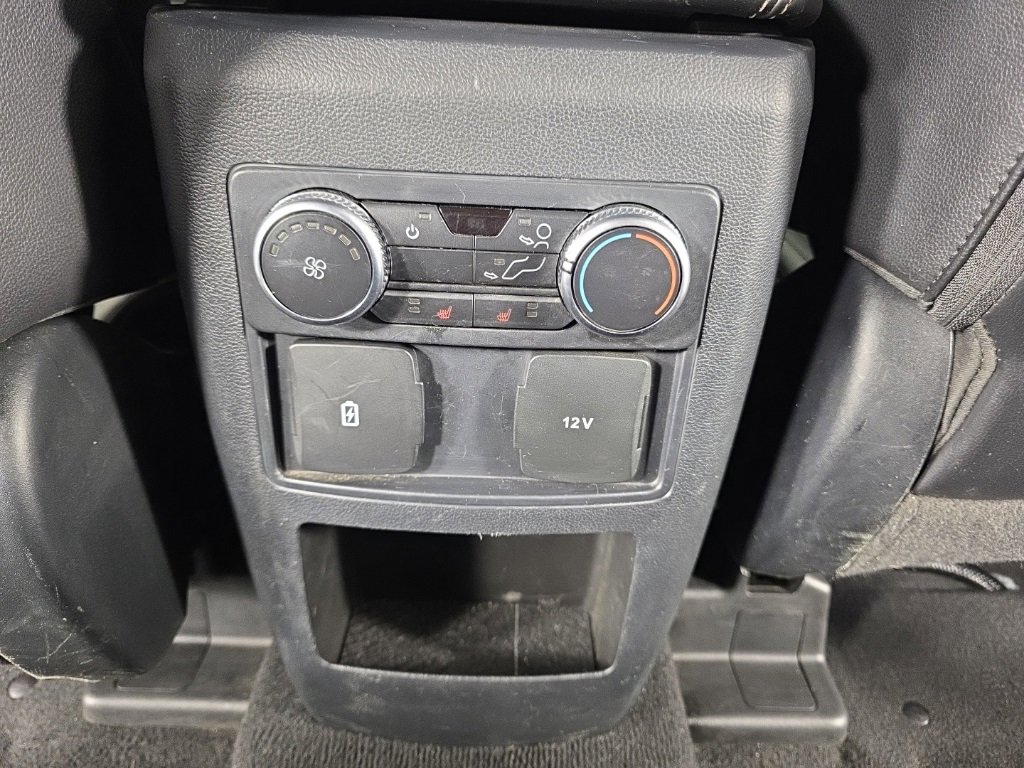 Used 2021 Ford Explorer Limited image 39