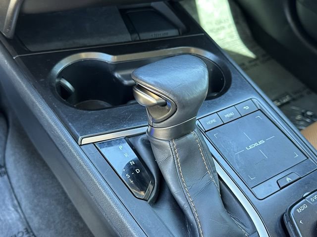 Used 2022 Lexus UX 250h 250h Base w/ Premium Package image 22