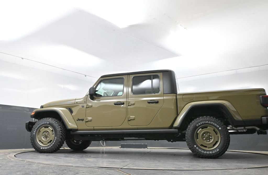 New 2026 Jeep Gladiator Willys AWD/4WD image 40