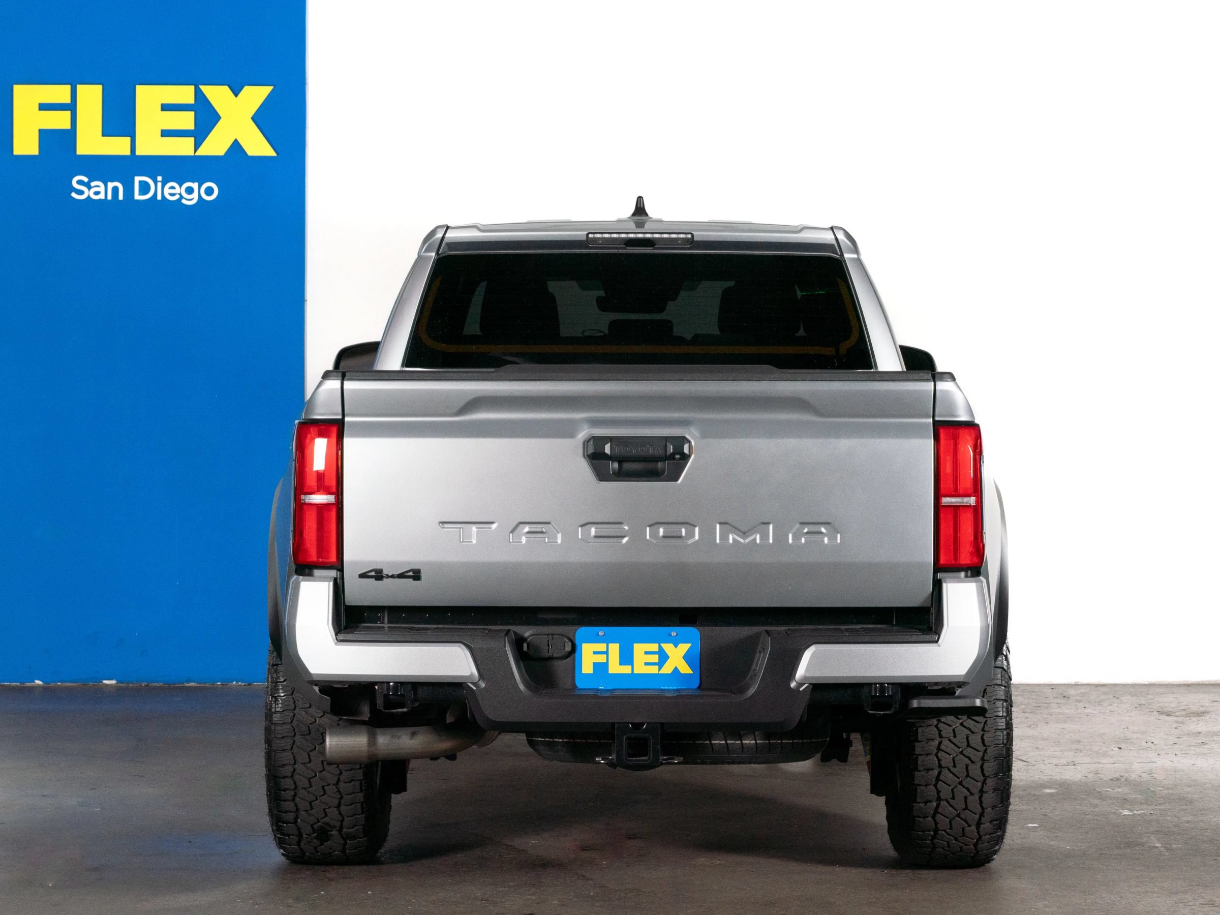Used 2024 Toyota Tacoma TRD Off-Road AWD/4WD image 6