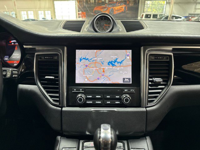 Used 2018 Porsche Macan GTS image 75