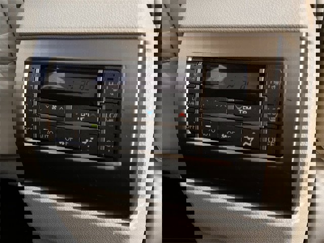 Used 2020 Lexus GX 460 Premium w/ Premium Package image 33