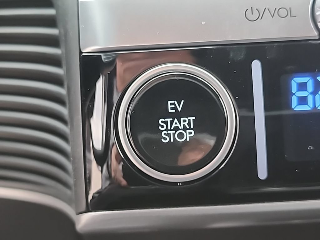 New 2024 Hyundai Ioniq 5 Limited AWD/4WD image 30